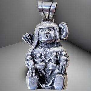 Glenn & Irene Sandoval GS VintageNavajo Storyteller Pendant Sterling Silver 11g